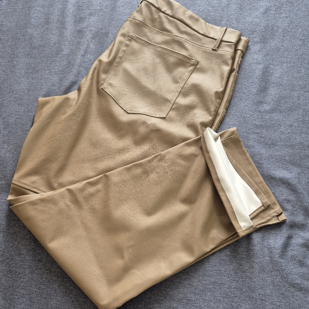 GOOD AMERICAN Vegan Learher Pants
